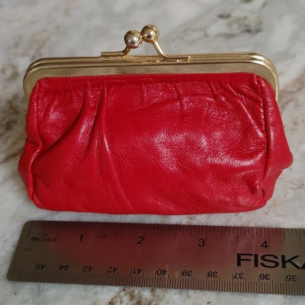 VTG Red Lambskin Leather Liverpool Brand Change Purse Wallet Kiss Clasp